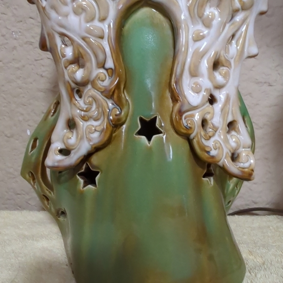 Holiday Large 12" Glossy Porcelain/Ceramic Angel Figurine with Dove Lladro Style - Picture 9 of 15